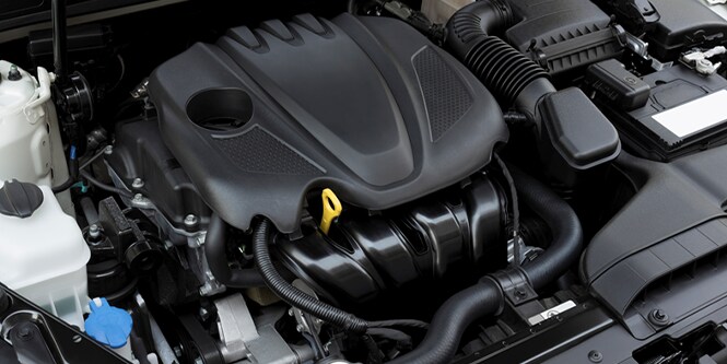 Leichte Kunststoffe unter der Motorhaube
