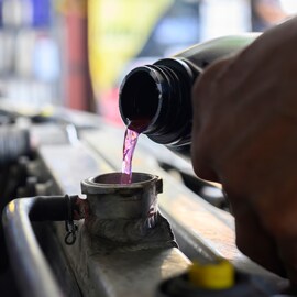 Gießadditiv im Fahrzeug