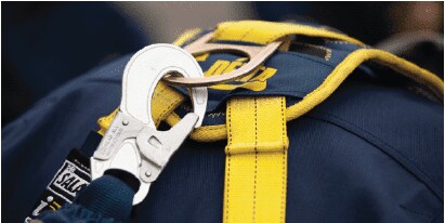 Verbindungselemente und andere Absturzsicherungseinrichtungen
