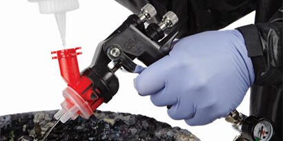 Die Accuspray™ HGP Lackierpistole im Einsatz
