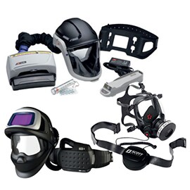 Eine Auswahl an 3M™ Speedglas™ Helmen und Gebläse- & Druckluft-Atemschutzsystemen.