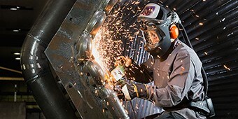 Arbeitsschutzlösungen für die Metallbe- und -verarbeitung

