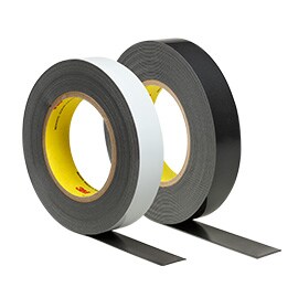 Produktfoto von Klebebändern auf Acrylatbasis für den Fahrzeugaußenbereich.