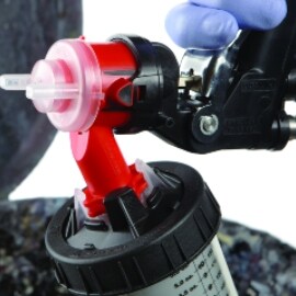 Trennen der Luftleitung von der Accuspray™ Lackierpistole