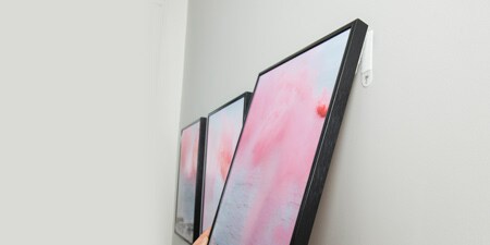 Aufhängen von Bilderrahmen ohne Nägel
