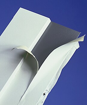 Silikonklebebänder eignen sich zur Verklebung von Materialien mit sehr niedriger Oberflächenenergie und zeichnen sich durch eine hohe Temperaturbeständigkeit aus. 
