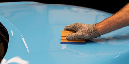Applikation von Car Wrap Folien

